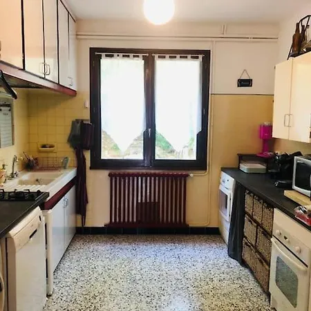Maison Au Calme Proche Σπίτι διακοπών