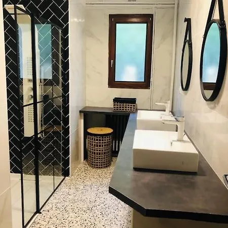 Maison Au Calme Proche Σπίτι διακοπών Νιμ