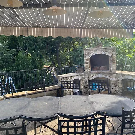 Maison Au Calme Proche Holiday home Nimes