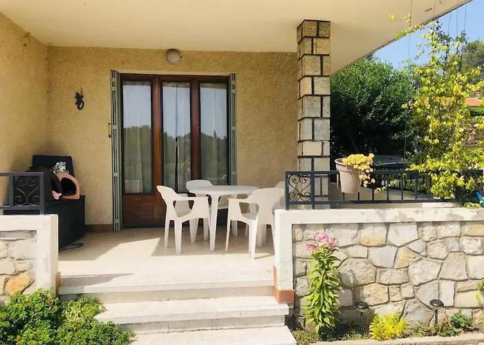 Nyaraló Maison Au Calme Proche